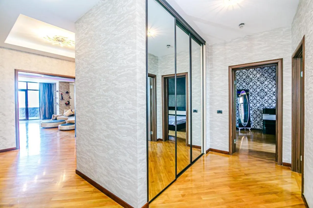 Nice Luxry Apartment Baku 0*,